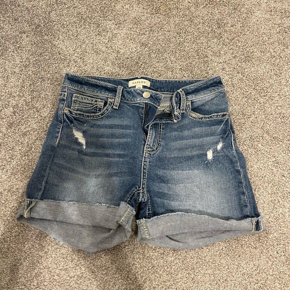 Womens jean shorts - Picture 1 of 2